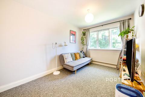 2 bedroom flat to rent, Ashville Road, London, E11