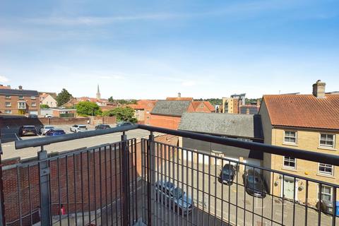 2 bedroom flat to rent, Rouen Road, Norwich, Norfolk, NR1