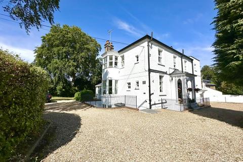 2 bedroom apartment for sale, 14 Downside, Epsom