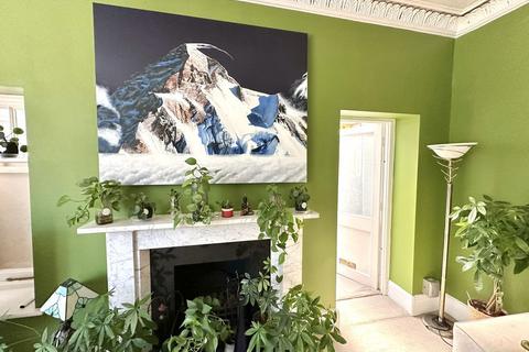 2 bedroom apartment for sale, 14 Downside, Epsom