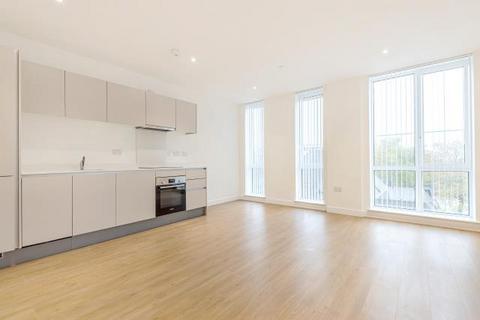 2 bedroom flat to rent, WINCHESTER HOUSE, Bond Way, Bracknell, RG12