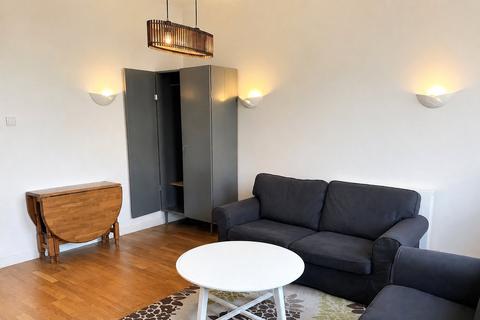 1 bedroom flat to rent, Maple Road, Surbiton, KT6