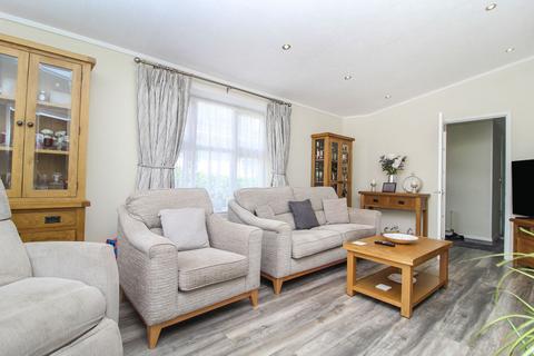 2 bedroom park home for sale, Felmersham Road, Bedford MK43