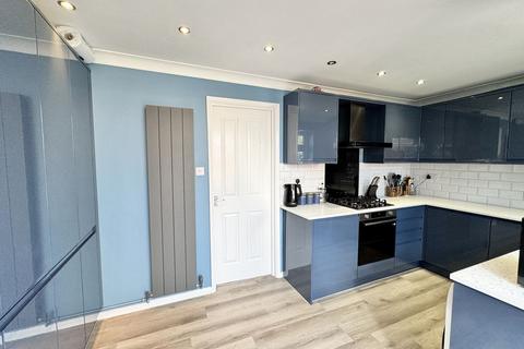 3 bedroom semi-detached house for sale, Cumbrian Way, Loughborough LE12