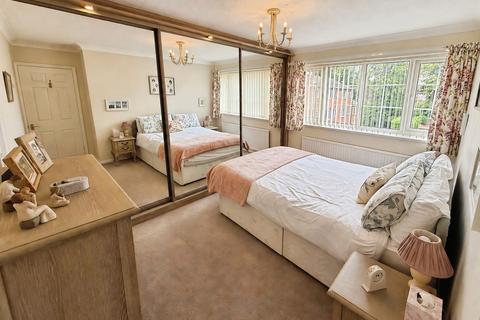 3 bedroom terraced house for sale, Beech Mews, Davenport Park, SK2