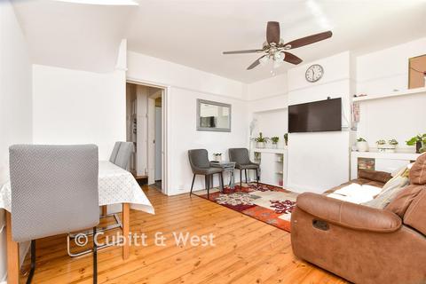 Tintern Road, Carshalton SM5