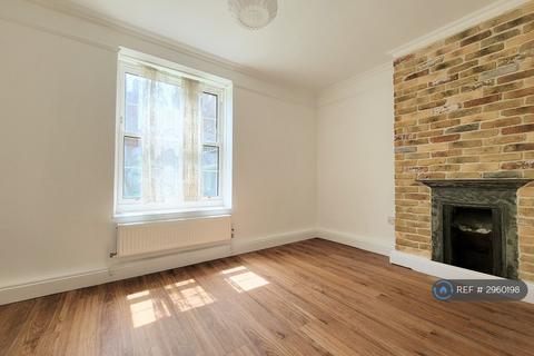 2 bedroom flat to rent, Pembury Road, London, E5