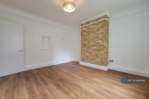 2 bedroom flat to rent, Pembury Road, London, E5