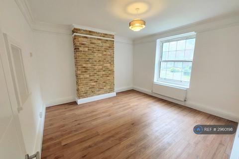 2 bedroom flat to rent, Pembury Road, London, E5