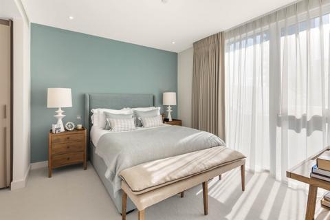 2 bedroom retirement property for sale, Central Avenue, London