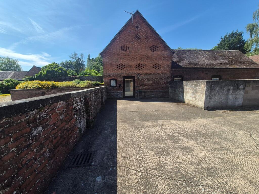 Feed House