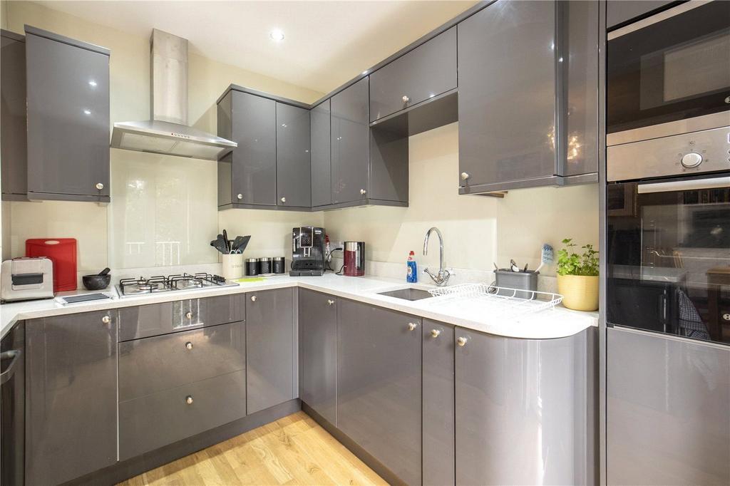 Apartment in Richmond, Petersham - View 3