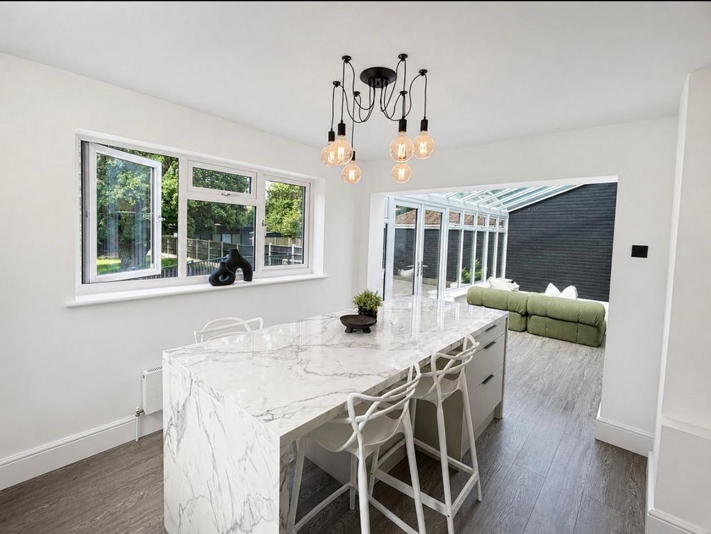 Dining zone