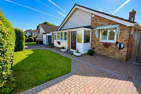 3 bedroom detached bungalow for sale, Downs Way, Ashford TN25