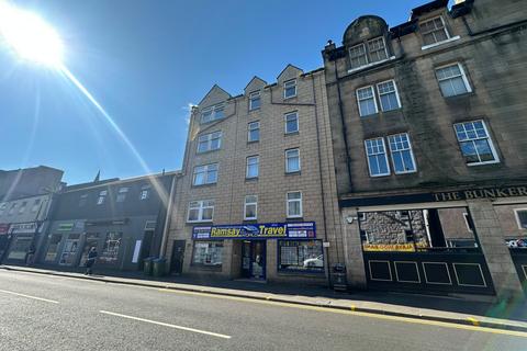 2 bedroom flat to rent, 214c, South Street, Perth, PH2 8NY