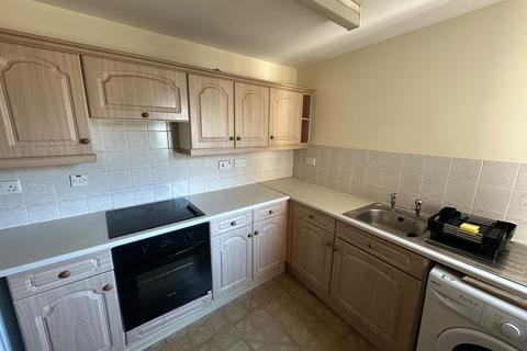 2 bedroom flat to rent, 214c, South Street, Perth, PH2 8NY
