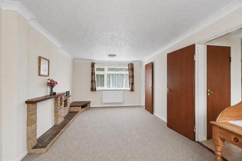 3 bedroom terraced house for sale, Central Avenue, Stapleford, Nottingham