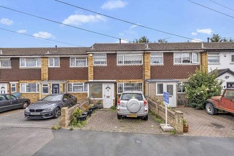 Charlotte Gardens, Romford, RM5