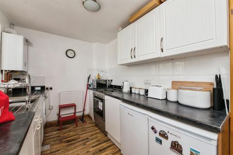 2 bedroom semi-detached house for sale, Britten Drive, Exeter