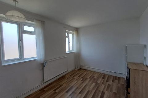 3 bedroom flat for sale, Coles Green Road, LONDON