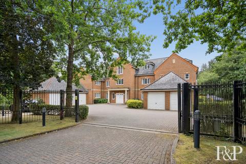 2 bedroom apartment for sale, Charters Road, Sunningdale