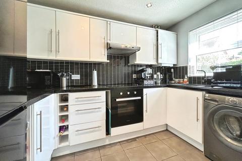 3 bedroom semi-detached house for sale, Springwood Grove, Thurnscoe, Rotherham