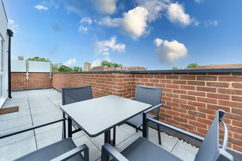 2 bedroom flat to rent, Crawford Avenue, Wembley, HA0