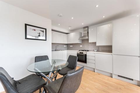 2 bedroom flat to rent, Crawford Avenue, Wembley, HA0