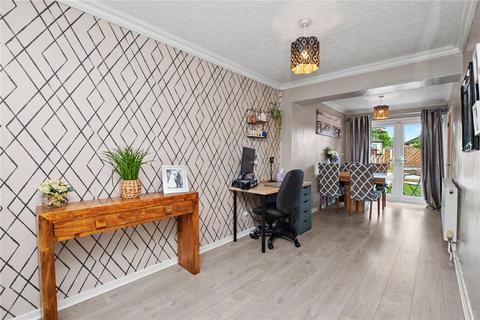 3 bedroom semi-detached house for sale, Swinnow Gardens, Leeds, West Yorkshire
