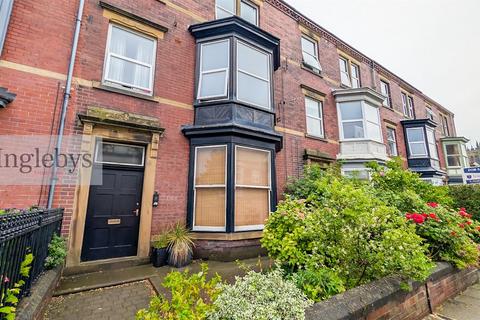 2 bedroom apartment for sale, Windsor Road, Saltburn-By-The-Sea