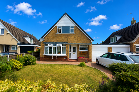 2 bedroom semi-detached house for sale, Hawthorne Drive, Sandbach