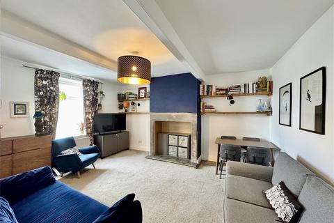 3 bedroom terraced house for sale, Town End, Almondbury, Huddersfield, HD5 8NW