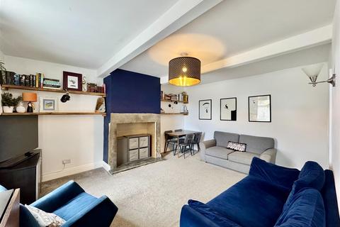 3 bedroom terraced house for sale, Town End, Almondbury, Huddersfield, HD5 8NW