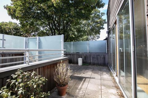 Gordon Road, Nunhead, SE15