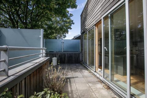 2 bedroom flat for sale, Gordon Road, Nunhead, SE15