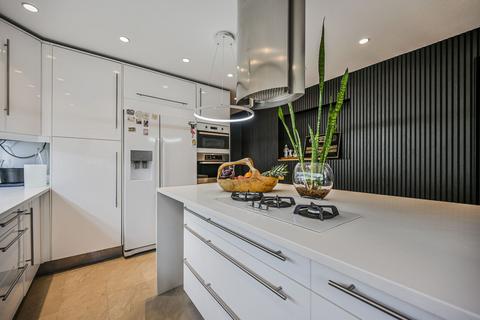 Glen Mews, Walthamstow, London, E17