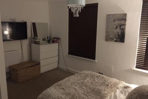 1 bed house for rent in Room 3, 134 Devizes Road