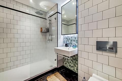Studio for sale, Corson House, Tower Hamlets, London, E14