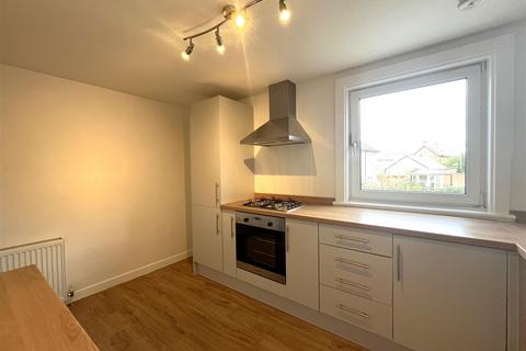 2 bedroom flat to rent, Causewayend, Coupar Angus