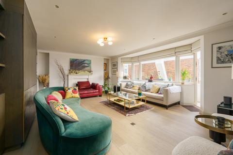 3 bedroom apartment for sale, Bentinck Close, 76-82 Prince Albert Road, St John's Wood, London, NW8