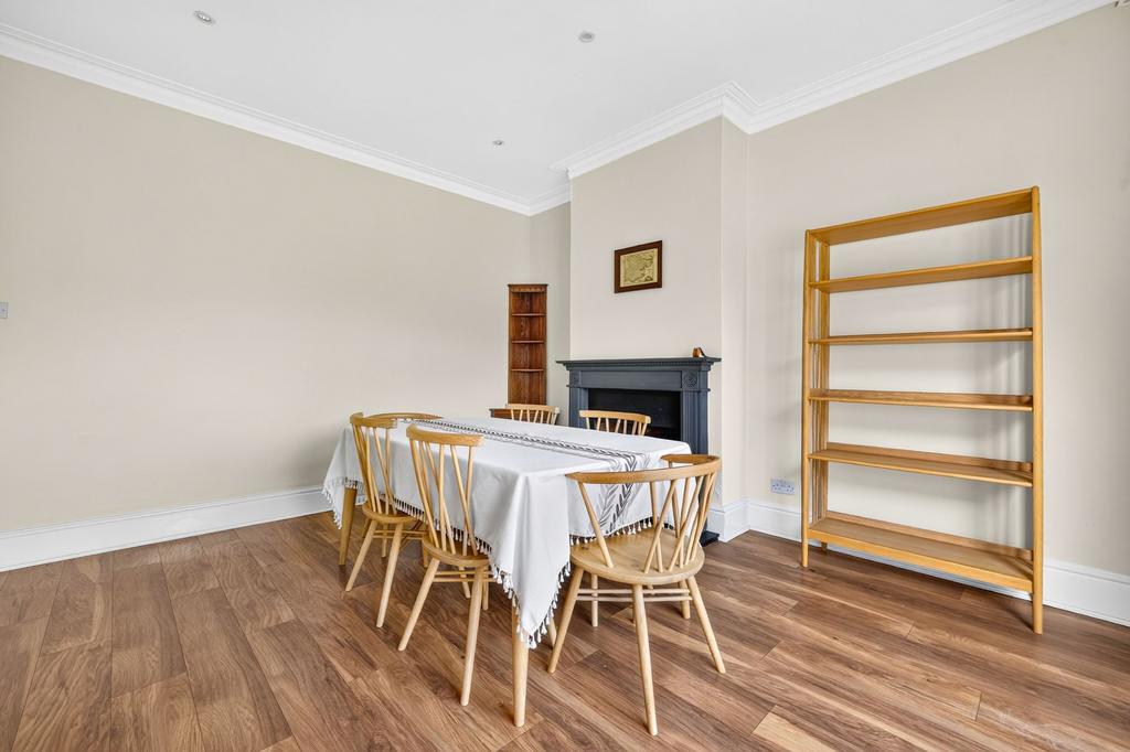 Dining room, fireplace