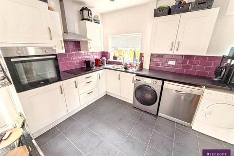 3 bedroom semi-detached house for sale, Tempest Avenue, Darfield