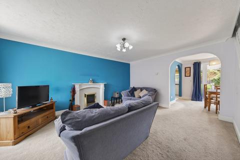 3 bedroom link detached house for sale, Barnwell Close, Thrapston, NN14