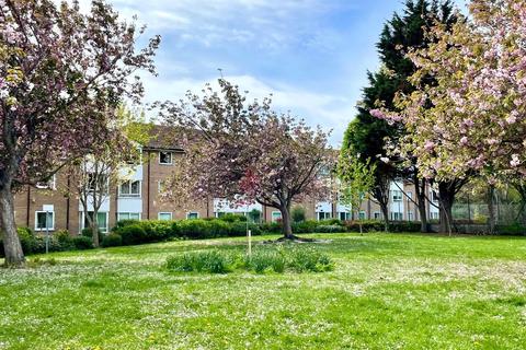 1 bedroom retirement property for sale, Penrhyn Avenue, Rhos On Sea, Colwyn Bay