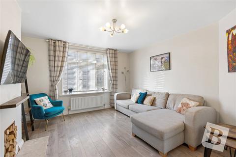 2 bedroom terraced house for sale, Raydons Road, Dagenham, RM9