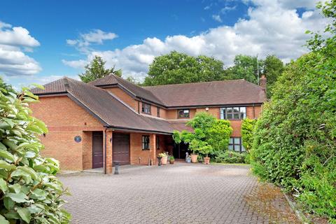 6 bedroom detached house for sale, Collum Green Road, Farnham Common, Buckinghamshire, SL2