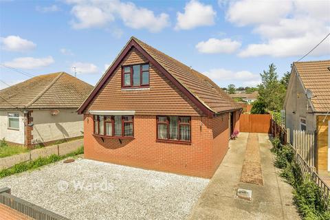 4 bedroom chalet for sale, Drake Avenue, Sheerness ME12