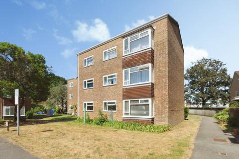 2 bedroom flat for sale, Simmonds Close, Poole, Dorset, BH15