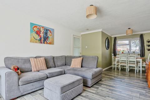 2 bedroom flat for sale, Simmonds Close, Poole, Dorset, BH15