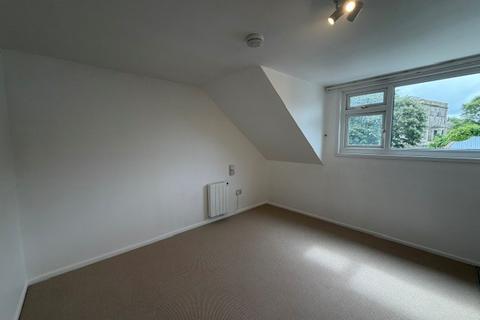 2 bedroom flat to rent, West End, Marazion, TR17